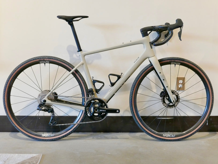 ENVE MOG, Sand, 56cm, Shimano GRX RX825 Di2, AG25 - DEMO