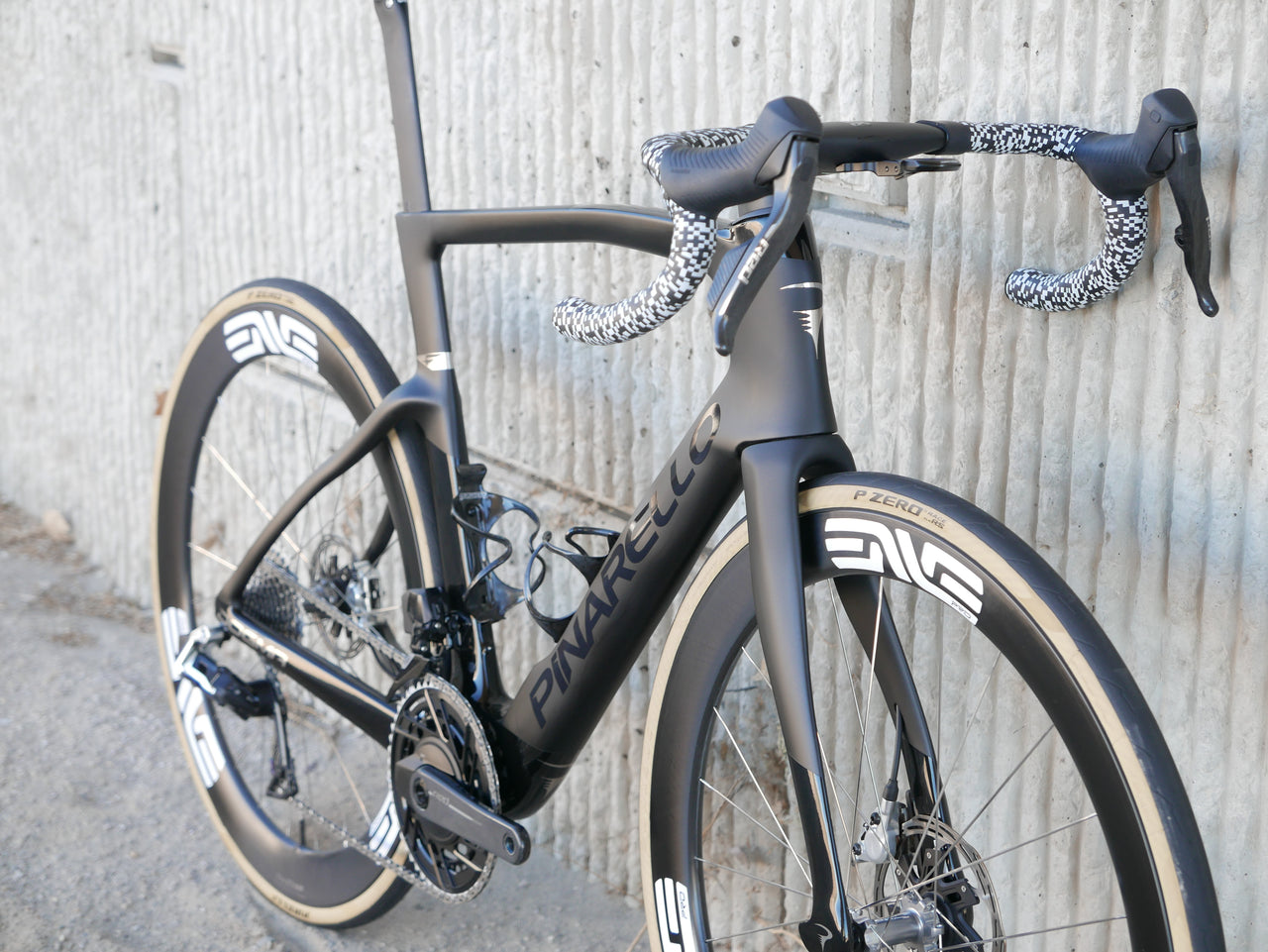 Pinarello Dogma F, BoB, 57.5, SRAM RED AXS E1, ENVE SES 4.5 PRO