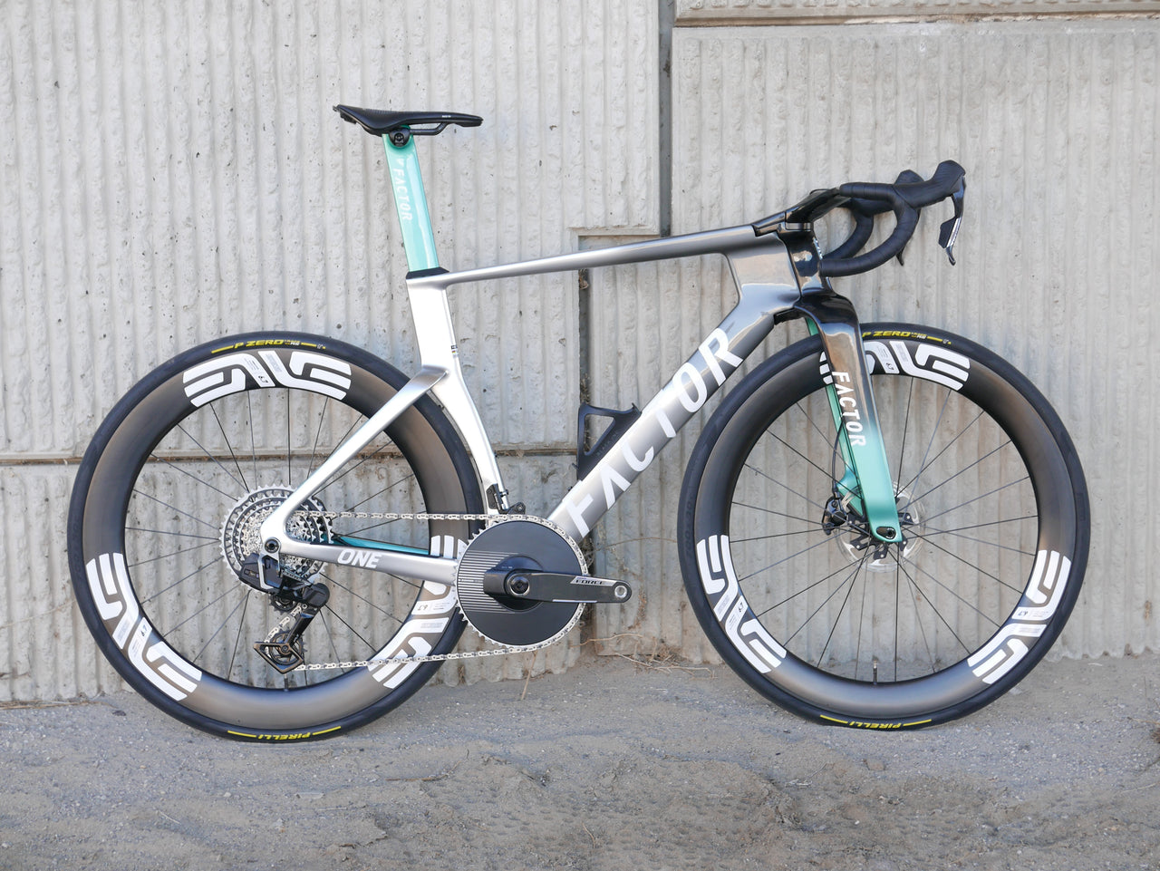 FACTOR ONE, Silverstone, 56, SRAM FORCE AXS XPLR E1 PWR, ENVE SES 6.7